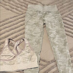 Gymshark Gray Camo Leggings